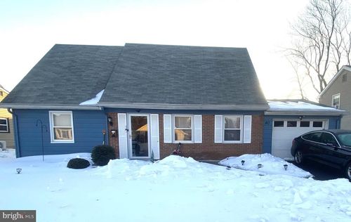 40 Hancock Ln, Willingboro, NJ, 08046-1708 | Card Image