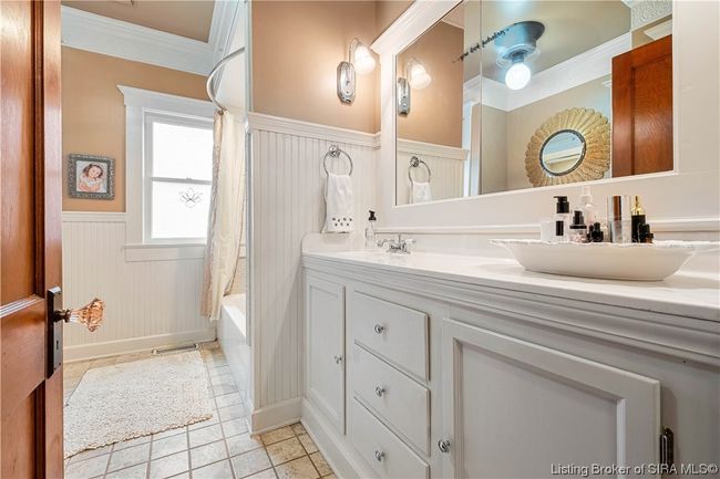 2014 E Oak St, Home with 3 bedrooms, 2 bathrooms and null parking in New Albany IN | Image 36