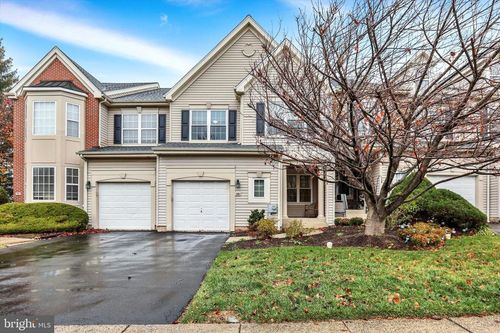 e-102 Julian Dr E, WARWICK, PA, 18974-3845 | Card Image