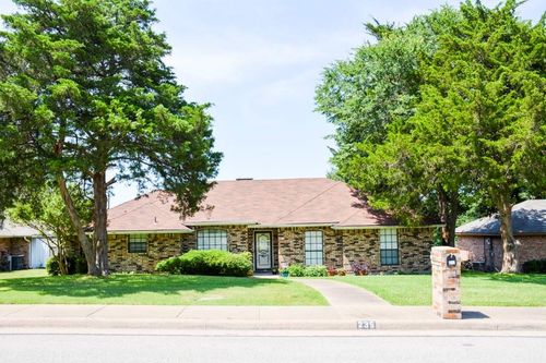 235 N Beltwoods Dr, DeSoto, TX, 75115-5237 | Card Image