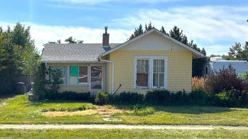 331 50 Ave W, Claresholm, AB, T0L0T0 | Card Image