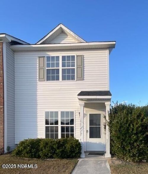 111 Fairwood Ct, Jacksonville, NC, 28546-7958 | Card Image