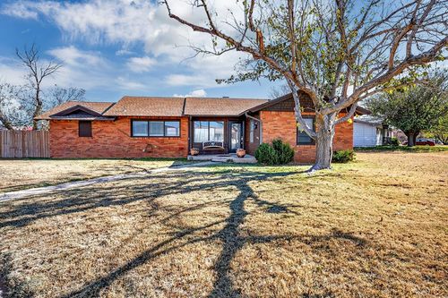 1112 Nw 1st Pl, Andrews, TX, 79714-3511 | Card Image