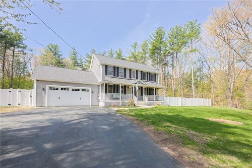 545 Central St, Mapleville, RI, 02839-1216 | Card Image