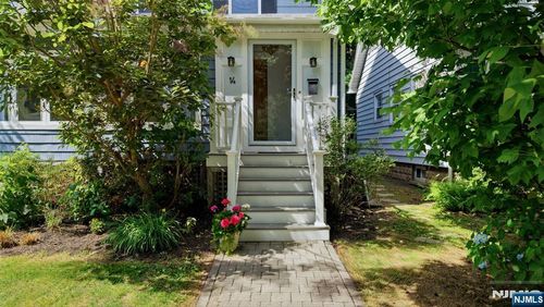 14 Gray St, Montclair, NJ, 07042-5026 | Card Image