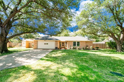 1109 Stapleton Ln, Flower Mound, TX, 75028-1132 | Card Image