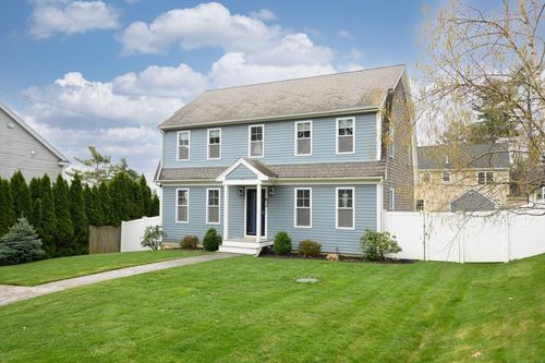 52 Parkway, Marshfield, MA, 02050-7502 | Card Image