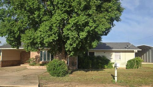 601 N Morton St, Hollis, OK, 73550-2613 | Card Image