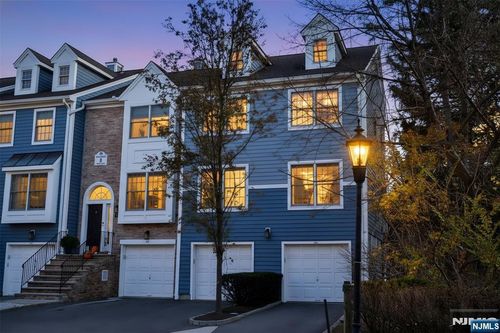 630 Fairfax Dr, Ramsey, NJ, 07446-1299 | Card Image