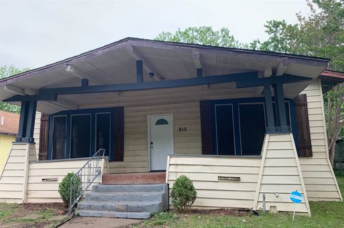 815 S Willow St, Sherman, TX, 75090-8131 | Card Image
