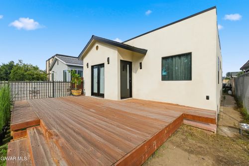 1513 W 60th Pl, Los Angeles, CA, 90047 | Card Image