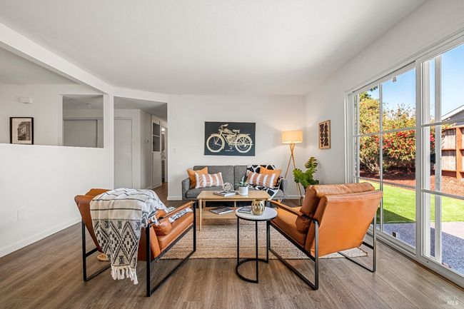 1282 Pacific Ave, House other with 3 bedrooms, 2 bathrooms and 4 parking in Petaluma CA | Image 4