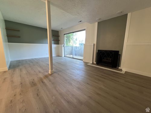apt-27c-17 E 400 N, Bountiful, UT, 84010-6044 | Card Image