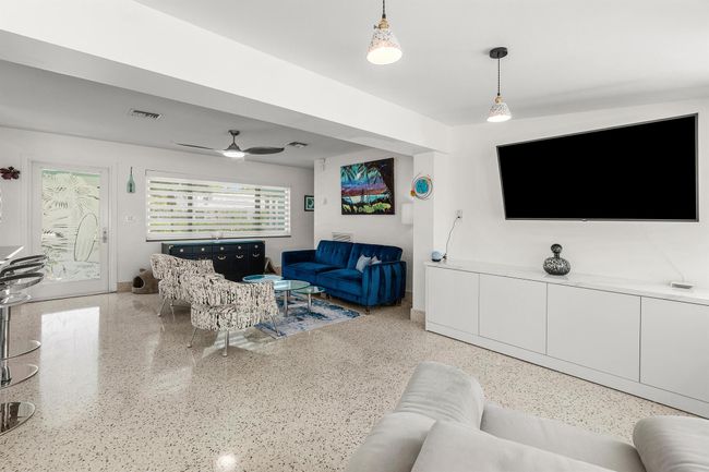 301 Linda Ln, House other with 3 bedrooms, 2 bathrooms and null parking in West Palm Beach FL | Image 7