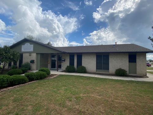 1200 Meadow Park, Lockhart, TX, 78644-3818 | Card Image