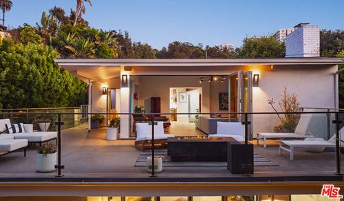 279 Mabery Rd, Santa Monica, CA, 90402-1205 | Card Image