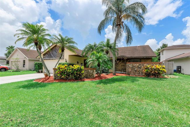 4094 Nw 1 St Pl, House other with 3 bedrooms, 2 bathrooms and null parking in Deerfield Beach FL | Image 42