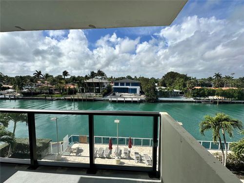 apt-412-9800 W Bay Harbor Dr, Bay Harbor Islands, FL, 33154-1565 | Card Image