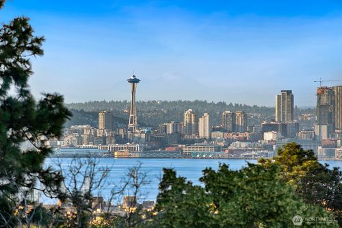 b-5053 35th Ave Sw, Seattle, WA, 98126-2801 | Card Image