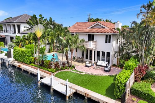 923 Dogwood Dr, Delray Beach, FL, 33483-4903 | Card Image