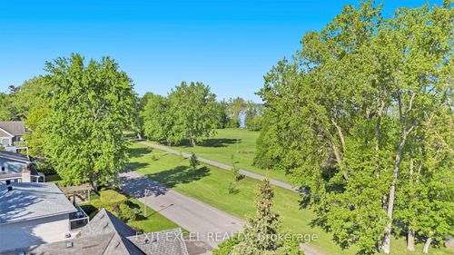 38 Farrow St, Ottawa, ON, K2B6E1 | Card Image