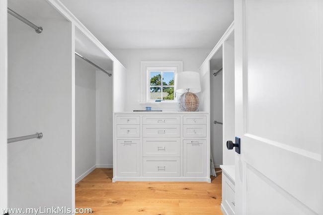 43 Peases Point Way S, House other with 4 bedrooms, 7 bathrooms and null parking in Edgartown MA | Image 24