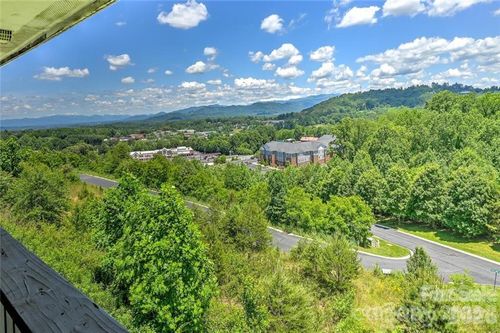 29 Rotunda Cir, Asheville, NC, 28806-0005 | Card Image