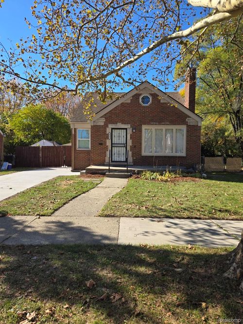 6231 University Pl, Detroit, MI, 48224-1391 | Card Image