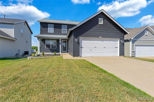 352 Briarchase Cir, Lake St Louis, MO, 63367-6460 | Card Image