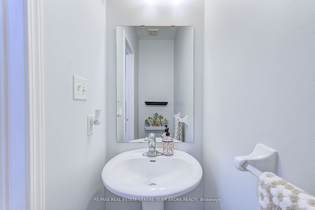 27 Beresford Cres, House other with 5 bedrooms, 4 bathrooms and 4 parking in Brampton ON | Image 14