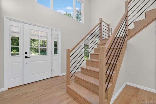 675 Plattekill Ardonia Rd, Wallkill, NY, 12589-4619 | Card Image
