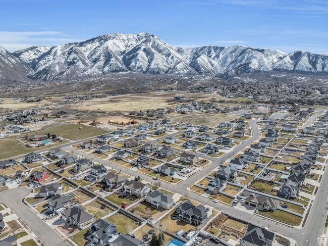 40 - 203 E Deer Run Loop, House other with 5 bedrooms, 4 bathrooms and 6 parking in Payson UT | Image 46