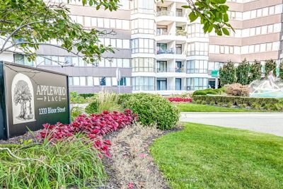 2307 - 1333 Bloor St, Condo with 2 bedrooms, 2 bathrooms and 1 parking in Mississauga ON | Image 2