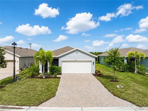 2872 Star Coral Dr, NORTH FORT MYERS, FL, 33903 | Card Image