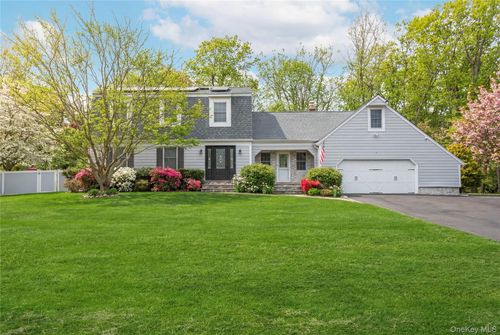 59 Linda Lane W, Riverhead, NY, 11901 | Card Image