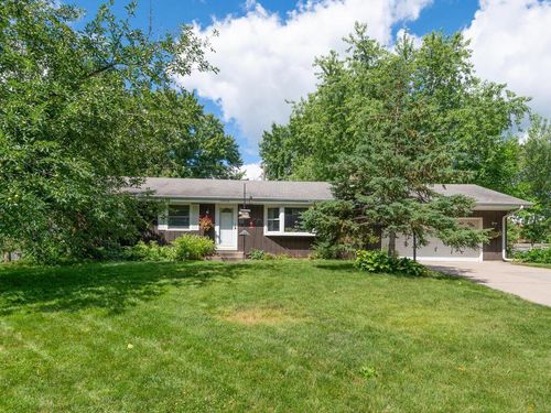 10016 Irwin Rd, Bloomington, MN, 55437-2422 | Card Image