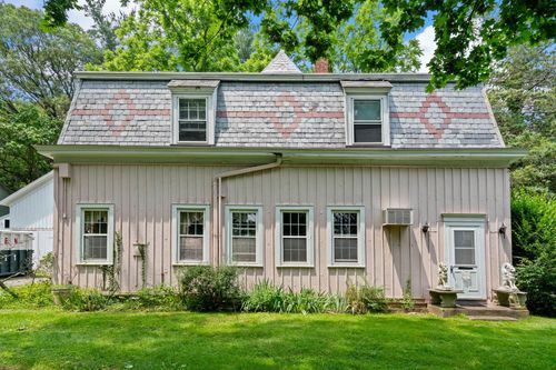 383 W Neck Rd, Huntington, NY, 11743-1618 | Card Image