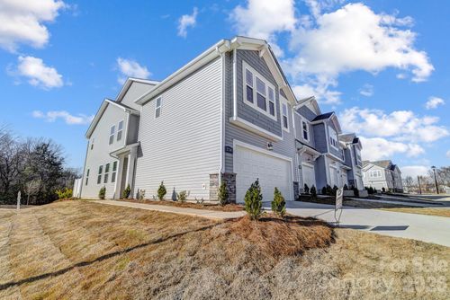 7005 Cerris Dr, Charlotte, NC, 28269-0274 | Card Image