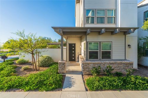 102 Spectacle, Irvine, CA, 92618-1375 | Card Image