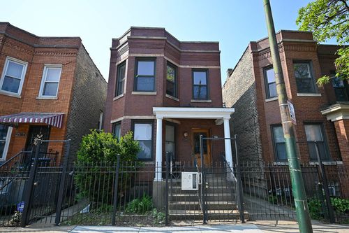 1-2509 W Diversey Ave, Chicago, IL, 60647-1924 | Card Image