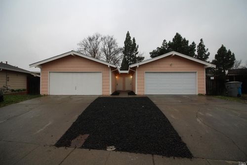 194 Woodbury Circle, Vacaville, CA, 95687 | Card Image