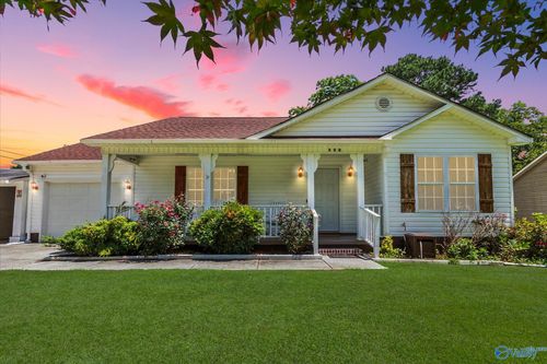 500 Mcgaugh St Se, Hartselle, AL, 35640-3314 | Card Image