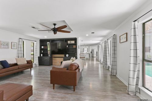 4891 Lakewood Dr, Zachary, LA, 70791-2457 | Card Image