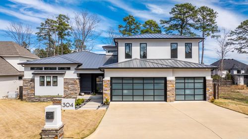 304 Ensbury Dr, Little Rock, AR, 72223-5252 | Card Image