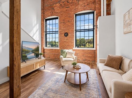 405-48 Water St, Worcester, MA, 01604-5052 | Card Image