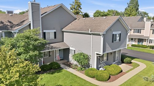615-615 Silver Creek Rd, Woodstock, IL, 60098-4320 | Card Image
