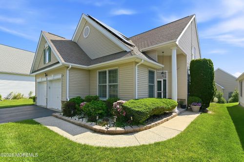 16 Dogwood Dr, Asbury Park, NJ, 07712-8705 | Card Image