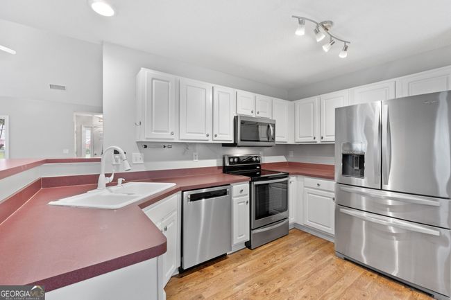 320 Cloverwood Dr, House other with 3 bedrooms, 3 bathrooms and null parking in Fayetteville GA | Image 13