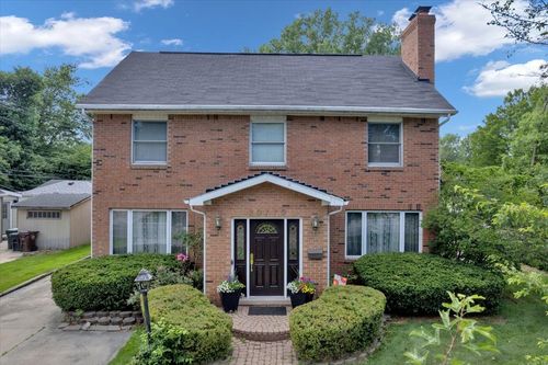 20779 Marter Rd, Grosse Pointe Woods, MI, 48236-1423 | Card Image