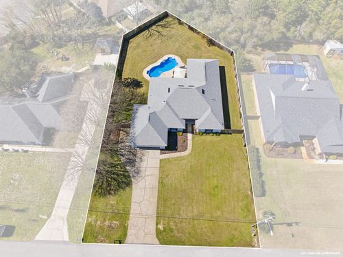 210 Wynnehaven Beach Rd, Mary Esther, FL, 32569-2748 | Card Image
